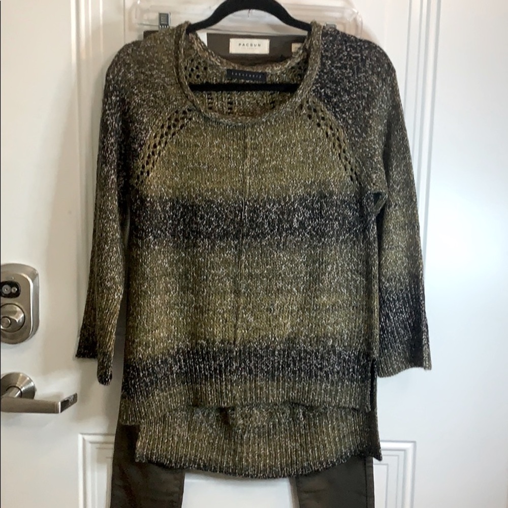 Sanctuary olive colored loose knit sweater